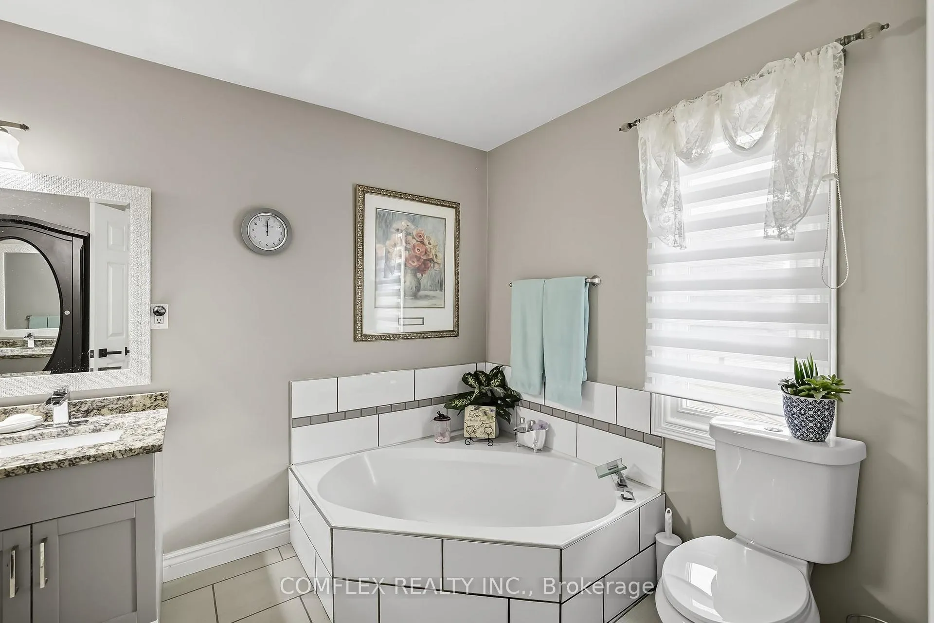 Photo 27 of 680 Avery Court, Oshawa, Pinecrest — HOMEH