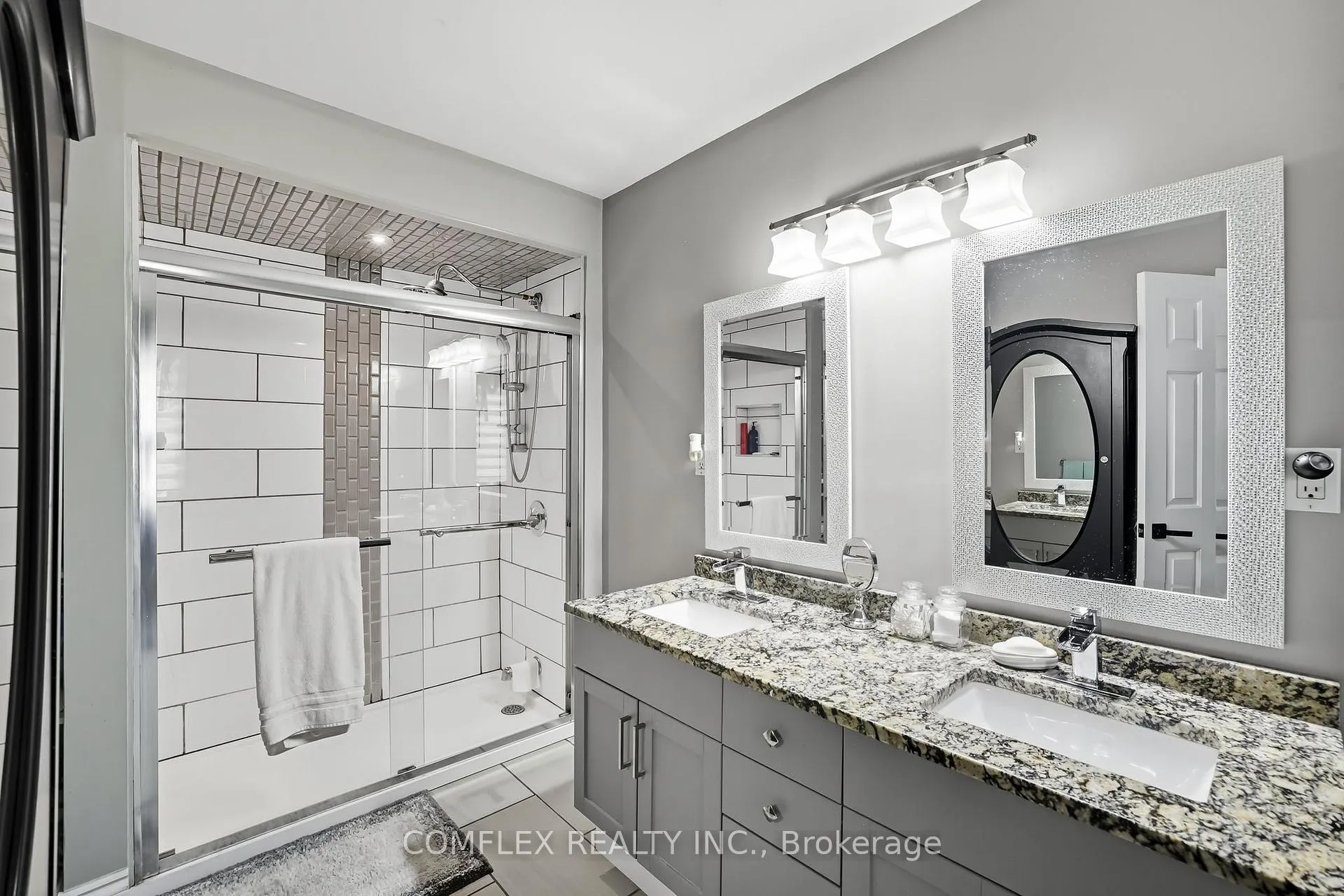 Photo 28 of 680 Avery Court, Oshawa, Pinecrest — HOMEH