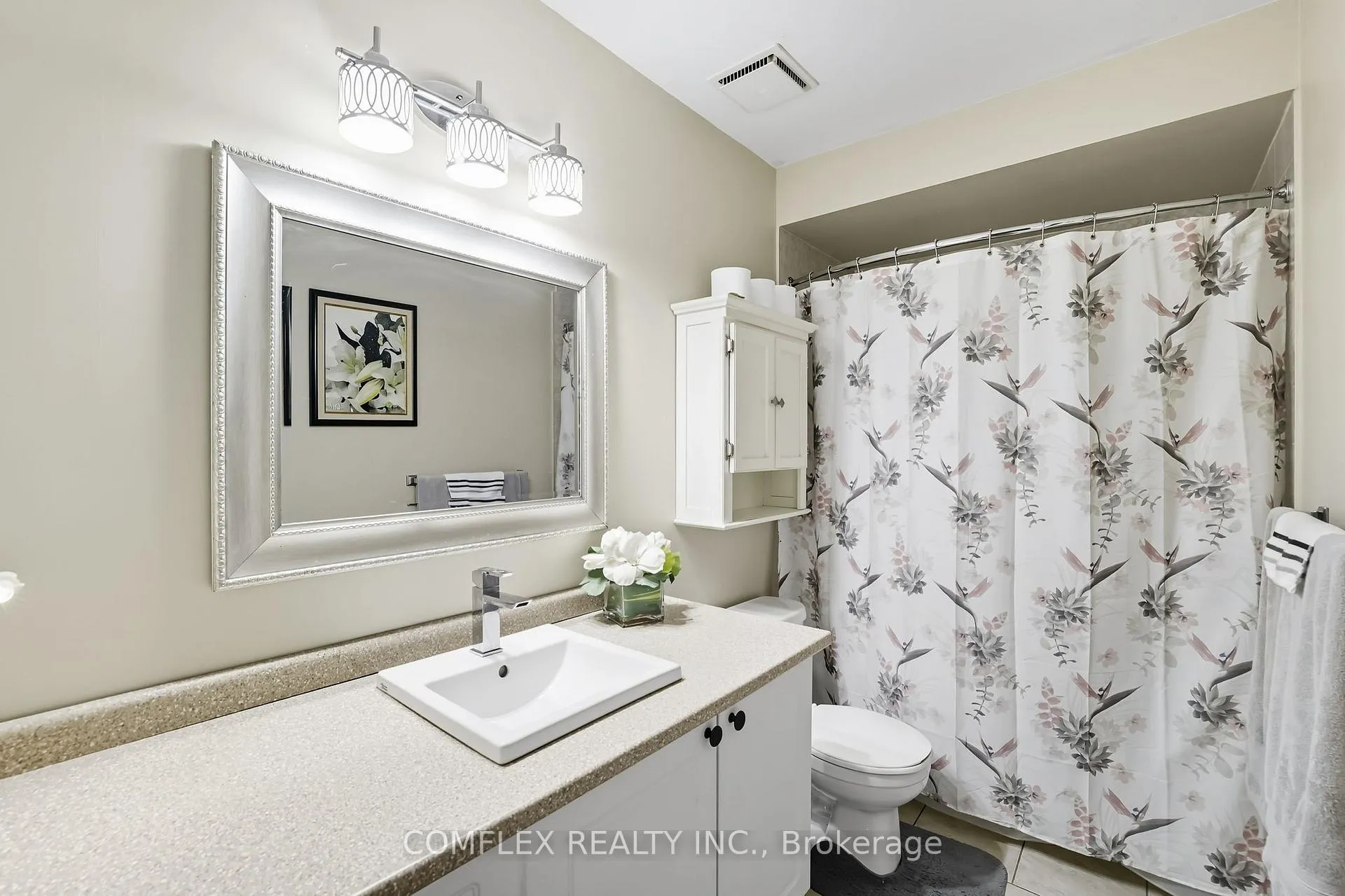 Photo 31 of 680 Avery Court, Oshawa, Pinecrest — HOMEH