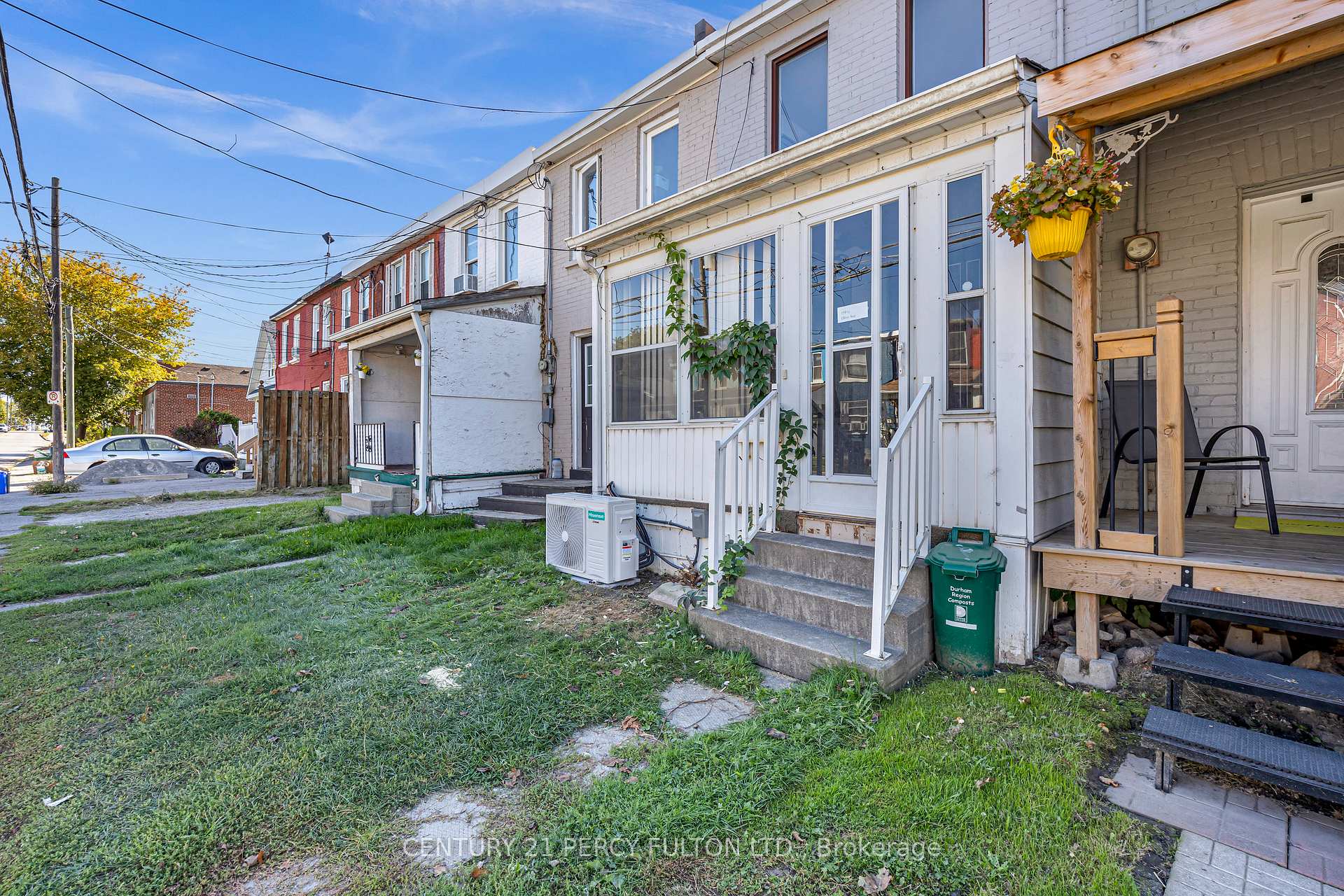 Photo 2 of 159 1/2 Olive Avenue, Oshawa, Central — HOMEH