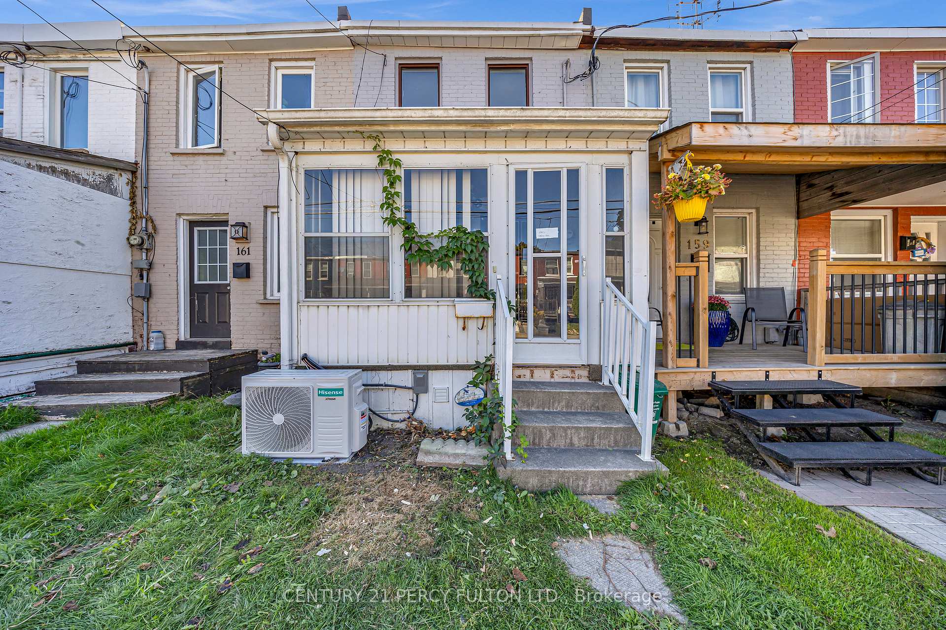 Photo 3 of 159 1/2 Olive Avenue, Oshawa, Central — HOMEH