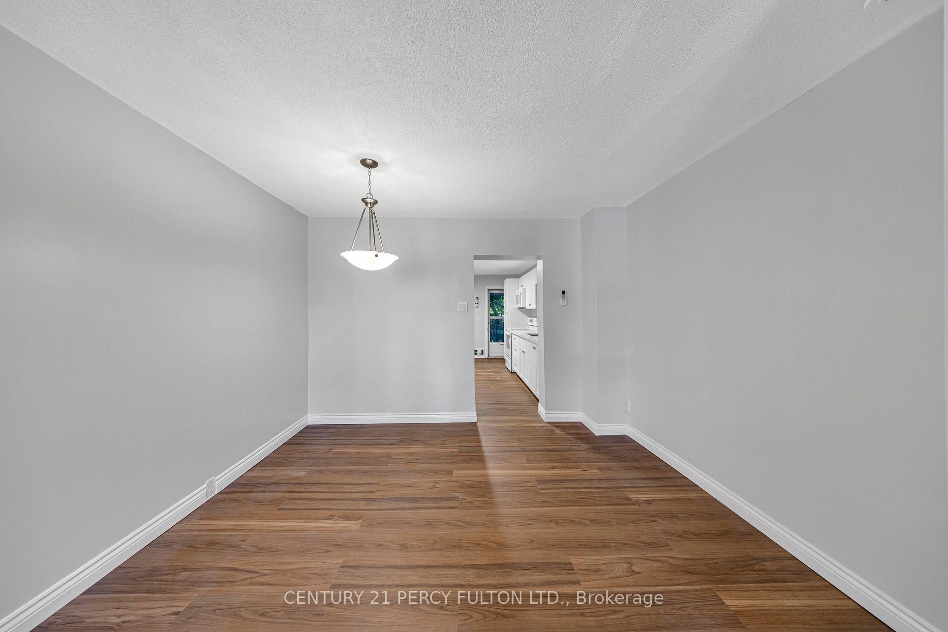 Photo 8 of 159 1/2 Olive Avenue, Oshawa, Central — HOMEH