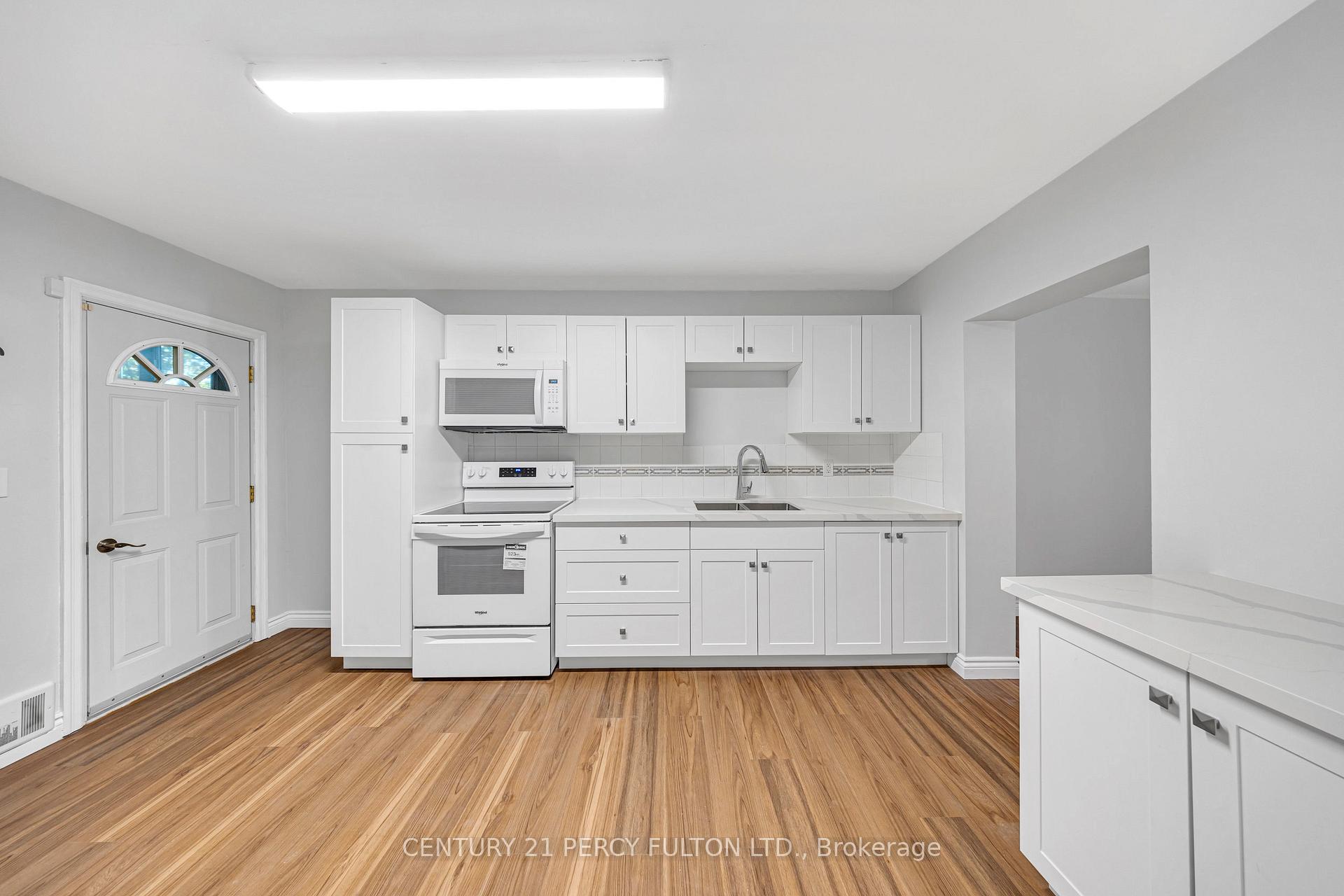 Photo 13 of 159 1/2 Olive Avenue, Oshawa, Central — HOMEH