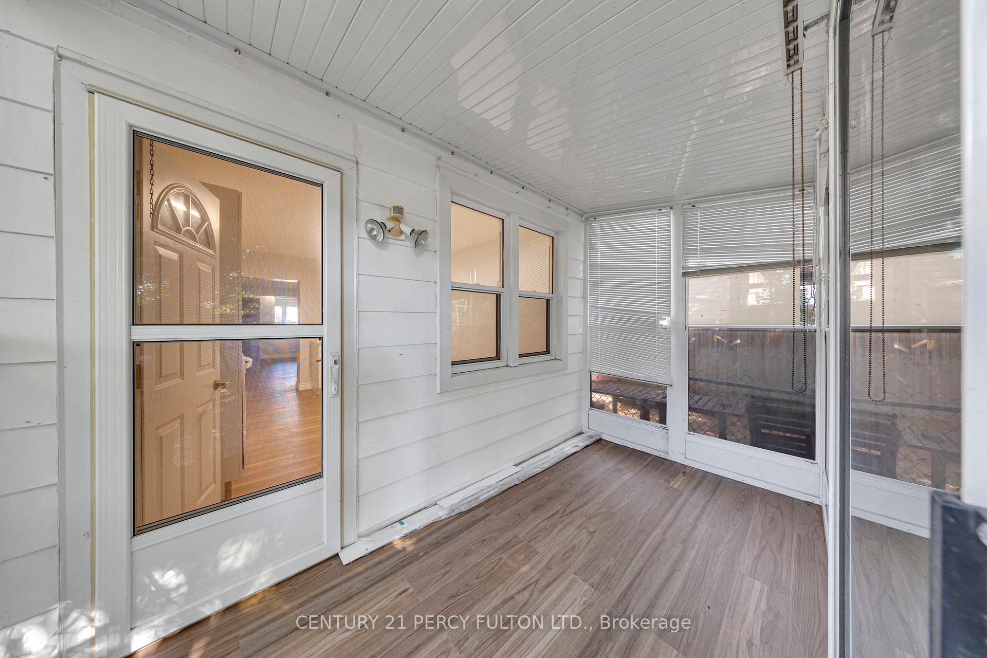 Photo 21 of 159 1/2 Olive Avenue, Oshawa, Central — HOMEH
