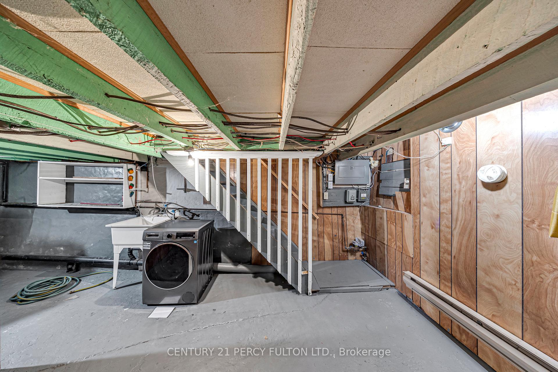 Photo 23 of 159 1/2 Olive Avenue, Oshawa, Central — HOMEH