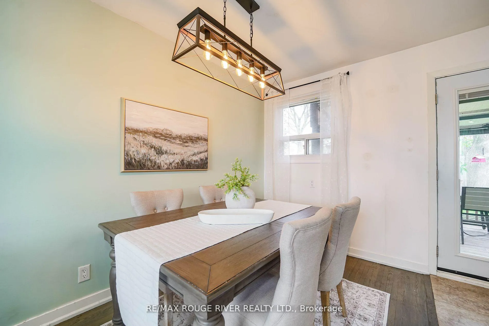 Photo 7 of 1277 Trellis Court, Pickering, Bay Ridges — HOMEH