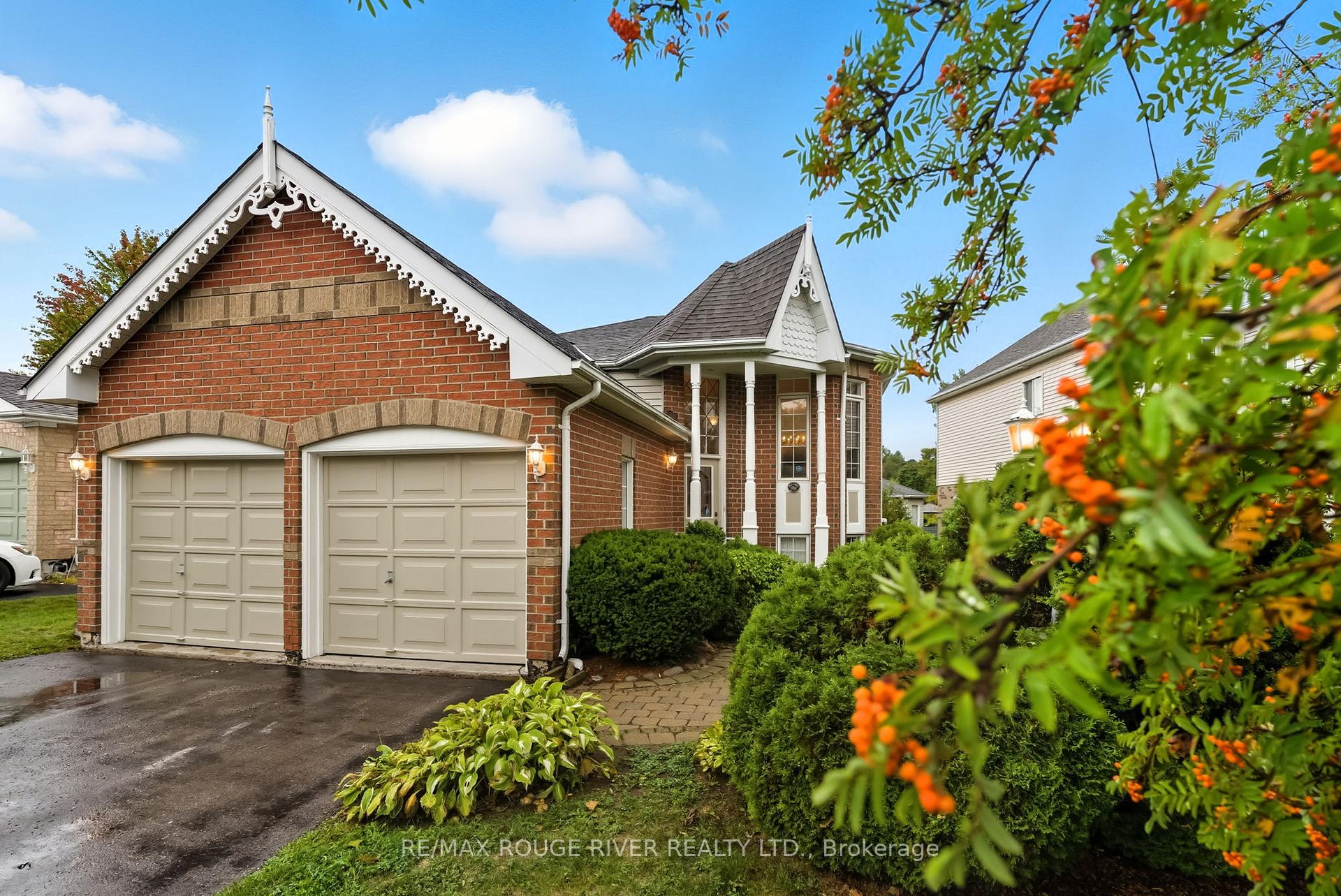 Photo 1 of 1050 Ridgemount Boulevard, Oshawa, Pinecrest — HOMEH