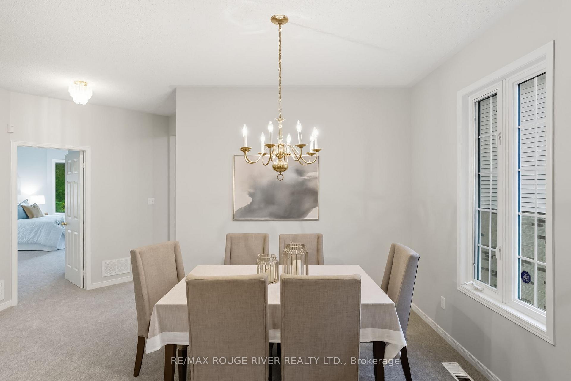 Photo 12 of 1050 Ridgemount Boulevard, Oshawa, Pinecrest — HOMEH