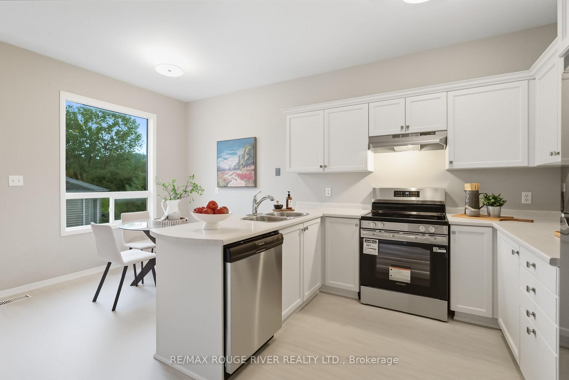 Photo 16 of 1050 Ridgemount Boulevard, Oshawa, Pinecrest — HOMEH