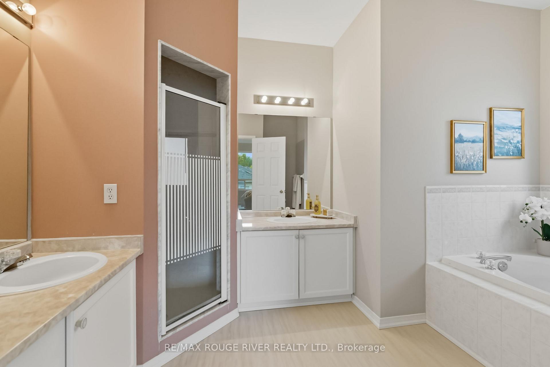 Photo 25 of 1050 Ridgemount Boulevard, Oshawa, Pinecrest — HOMEH