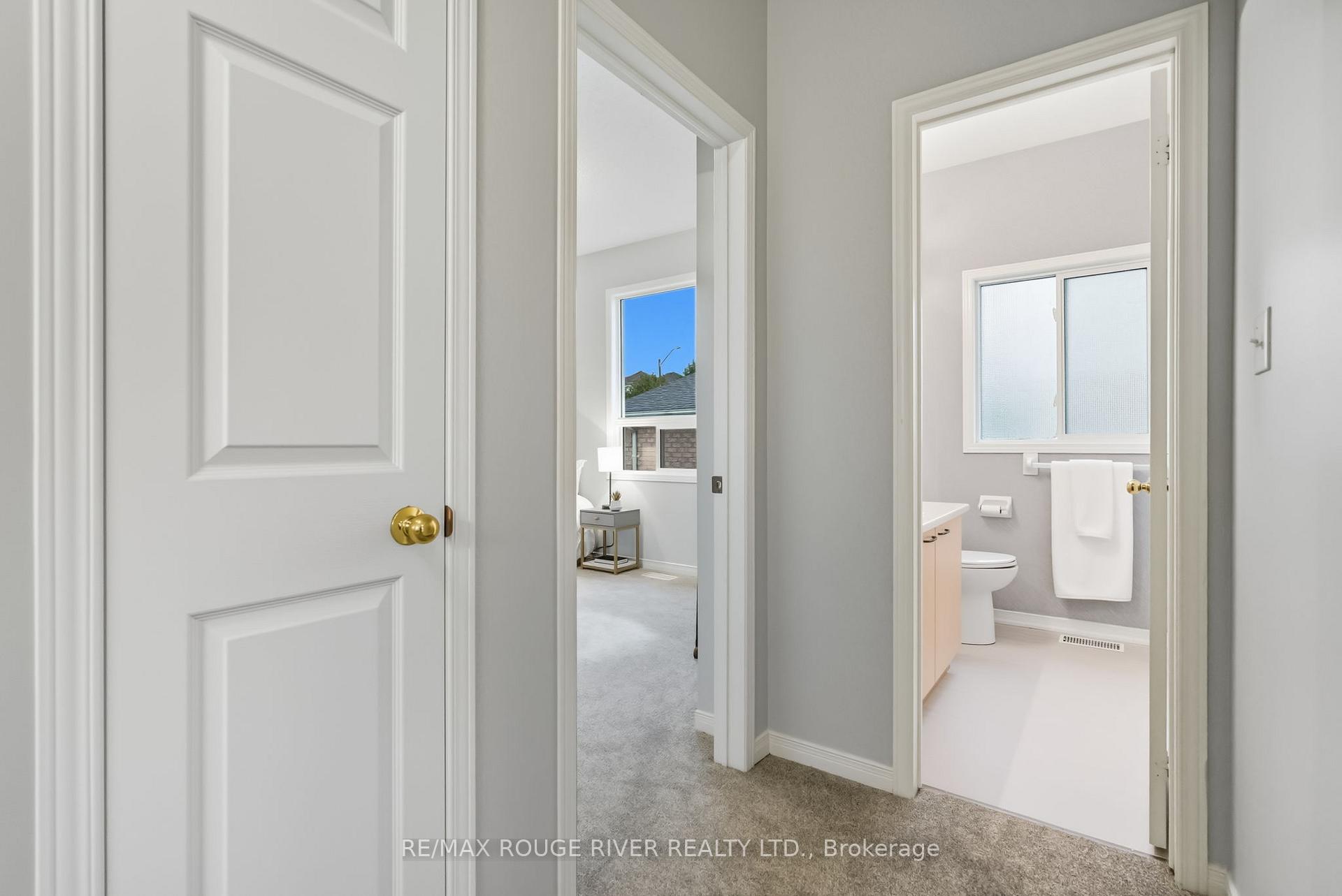 Photo 29 of 1050 Ridgemount Boulevard, Oshawa, Pinecrest — HOMEH