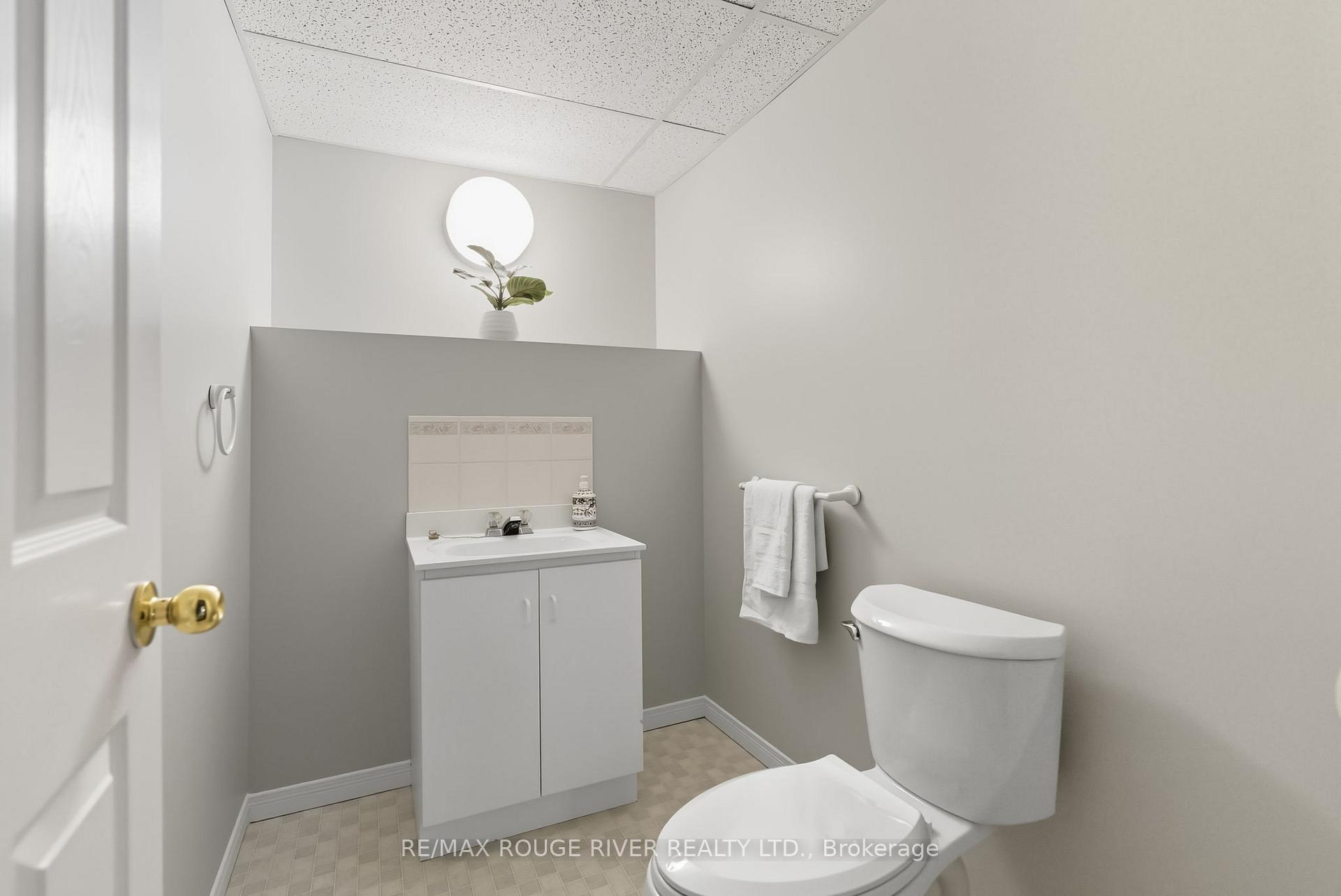Photo 41 of 1050 Ridgemount Boulevard, Oshawa, Pinecrest — HOMEH