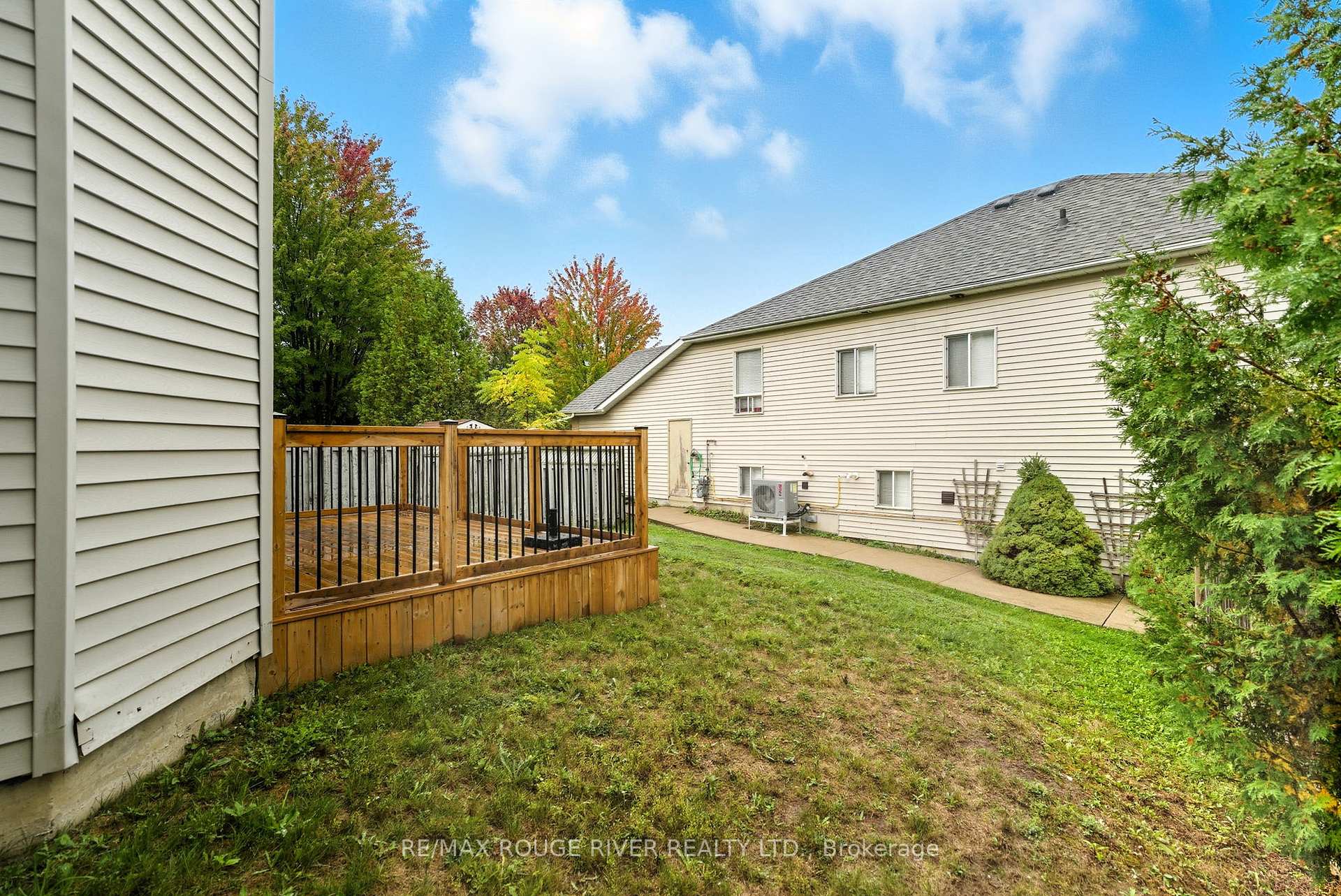 Photo 42 of 1050 Ridgemount Boulevard, Oshawa, Pinecrest — HOMEH