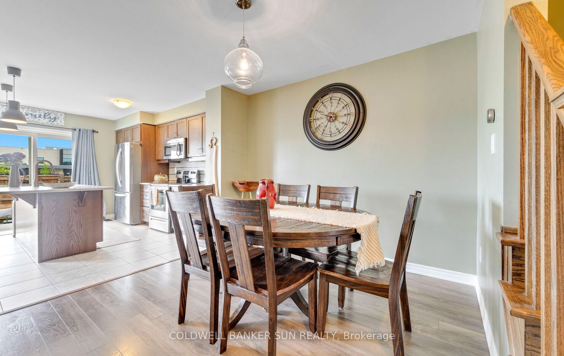Photo 20 of 1154 Duignan Crescent, Milton, Ford — HOMEH