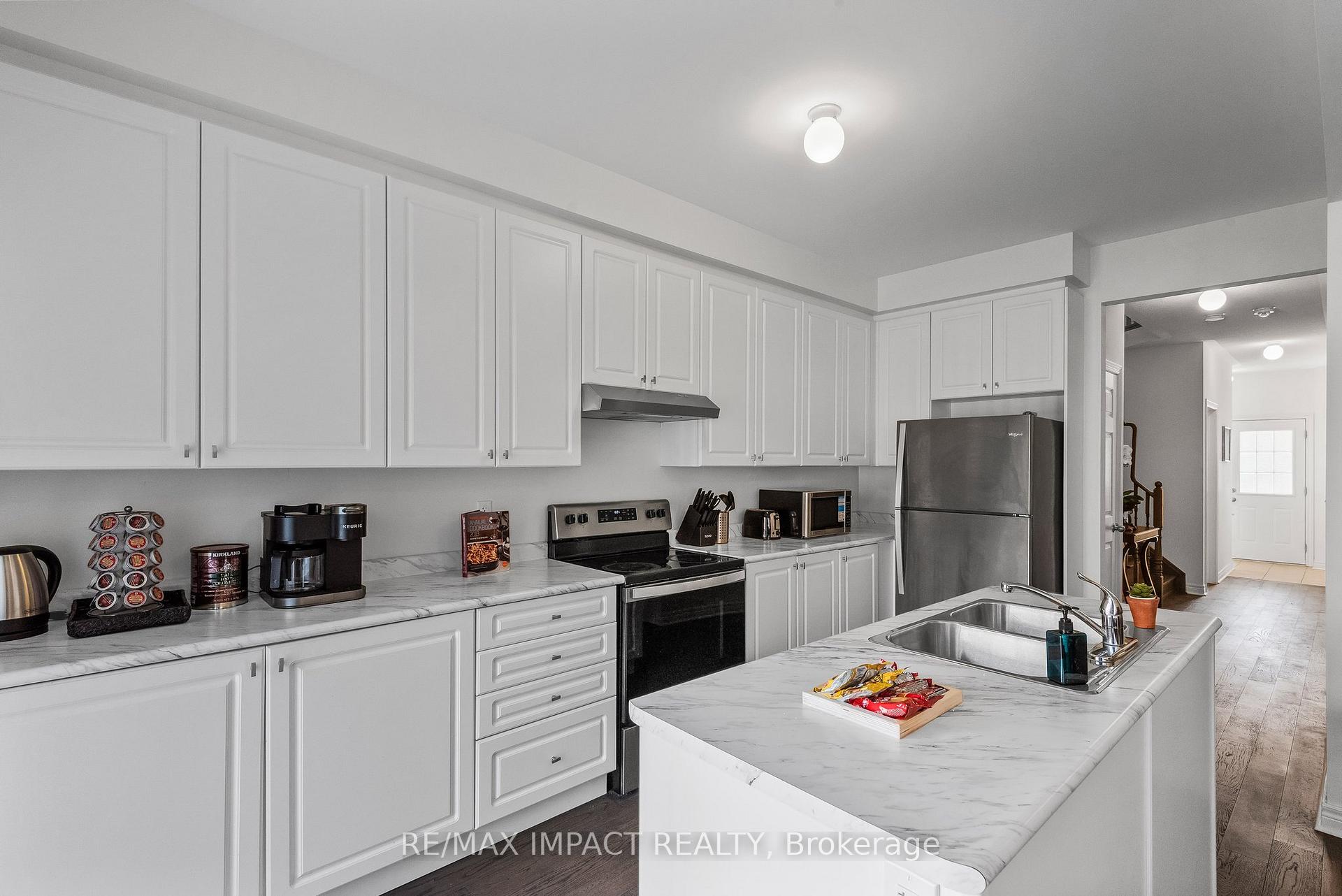 Photo 9 of 626 Krawchuk Crescent, Oshawa, Eastdale — HOMEH