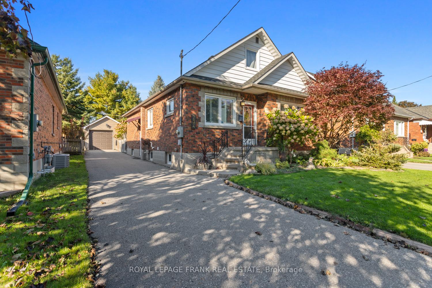 Photo 3 of 234 Central Park Boulevard S, Oshawa, Central — HOMEH