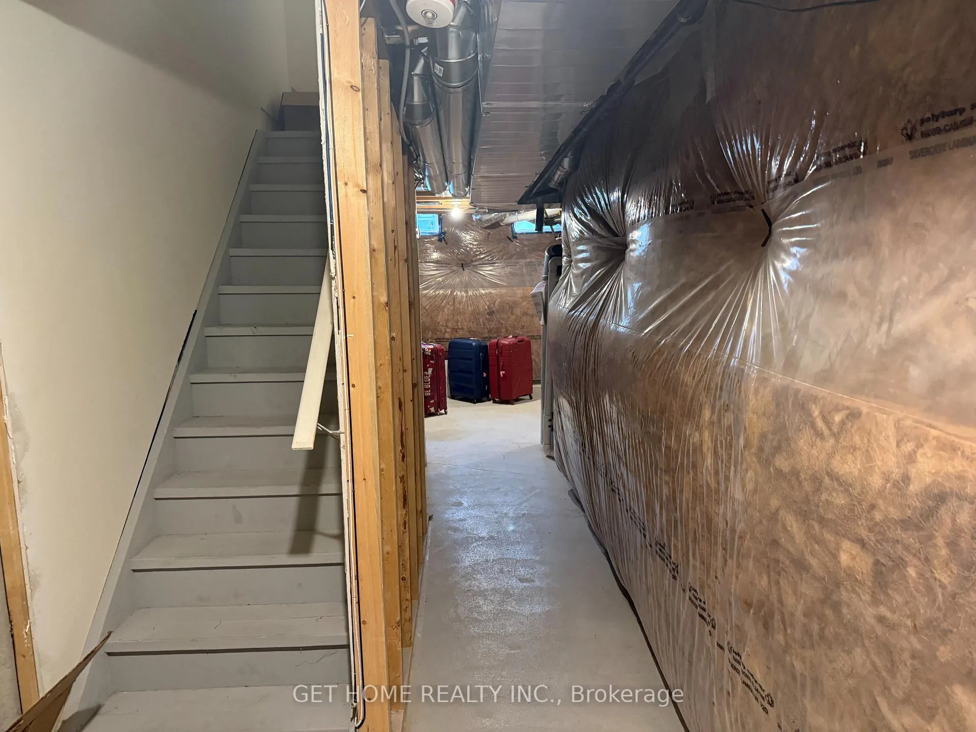 Photo 12 of 887 Kicking Horse Path, Oshawa, McLaughlin — HOMEH