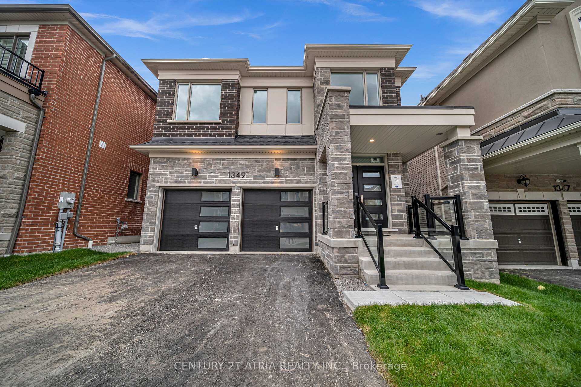 Photo 1 of 1349 Glamorgan Manor, Pickering, Rural Pickering — HOMEH