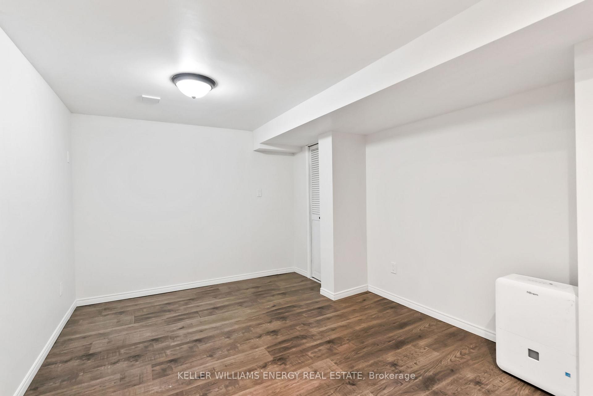 Photo 31 of 211 Severn Street, Oshawa, McLaughlin — HOMEH
