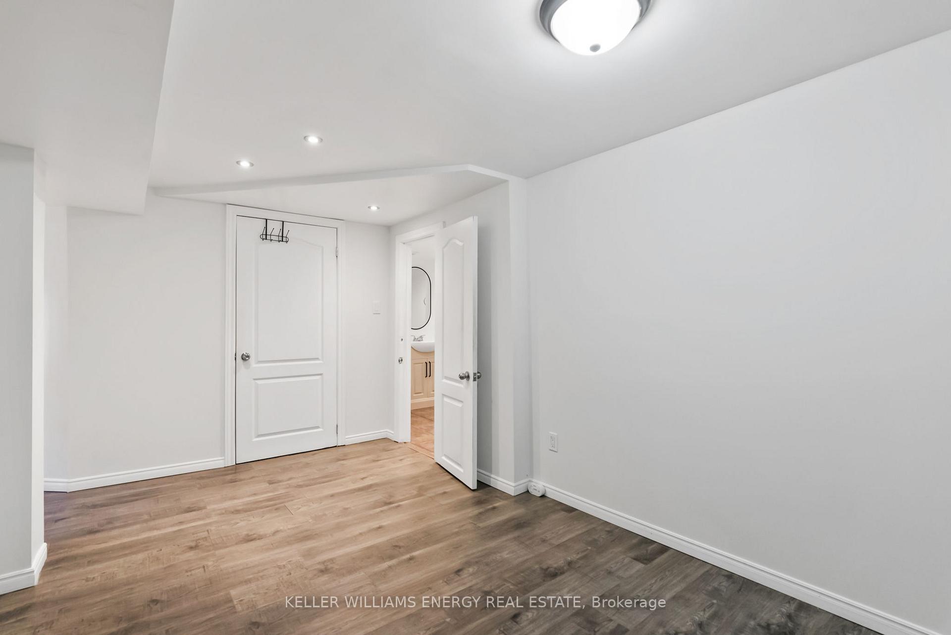Photo 32 of 211 Severn Street, Oshawa, McLaughlin — HOMEH