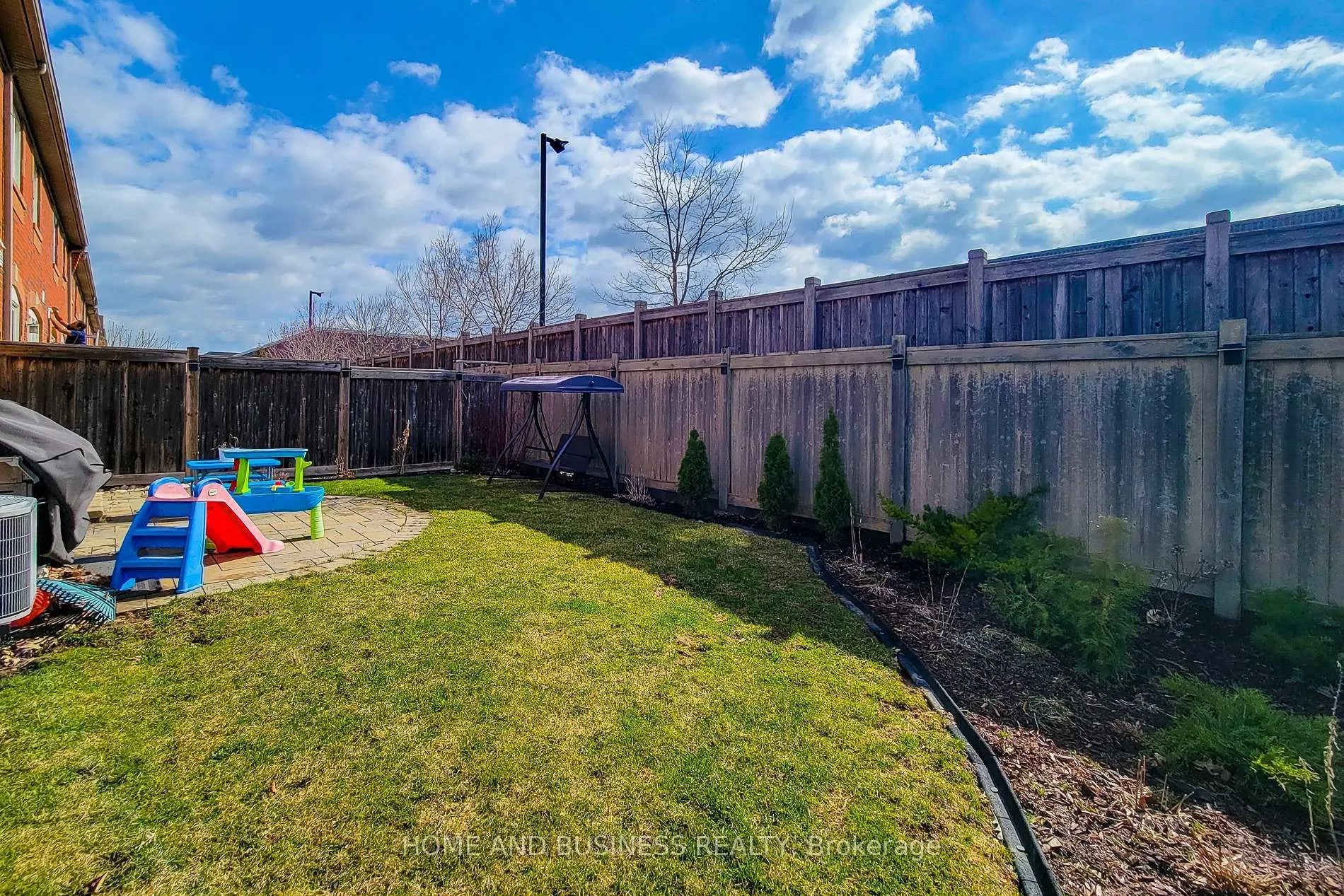 Photo 36 of 355 Chuchmach Close, Milton, Willmott — HOMEH