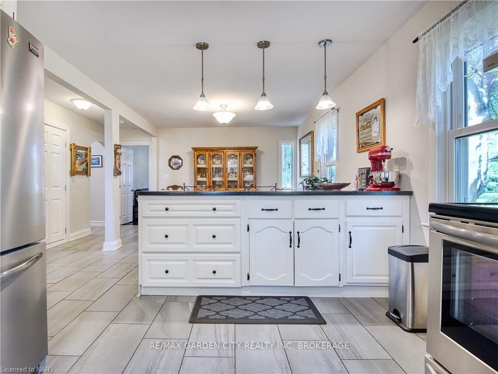 Photo 7 of 676 Canboro Road, Pelham, Fenwick — HOMEH