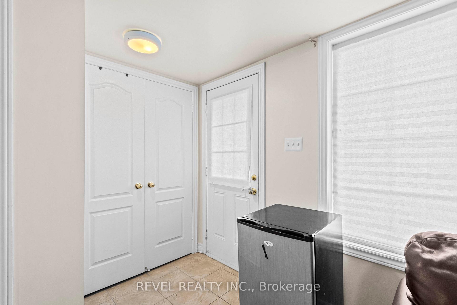 Photo 6 of 1516 Shepway Mews, Pickering, Duffin Heights — HOMEH