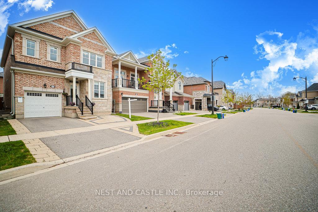 Photo 2 of 1347 Rose way Avenue, Milton, Cobban — HOMEH