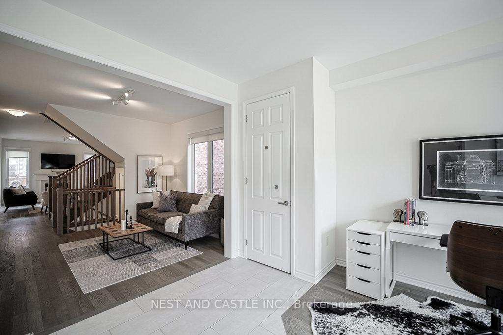 Photo 4 of 1347 Rose way Avenue, Milton, Cobban — HOMEH