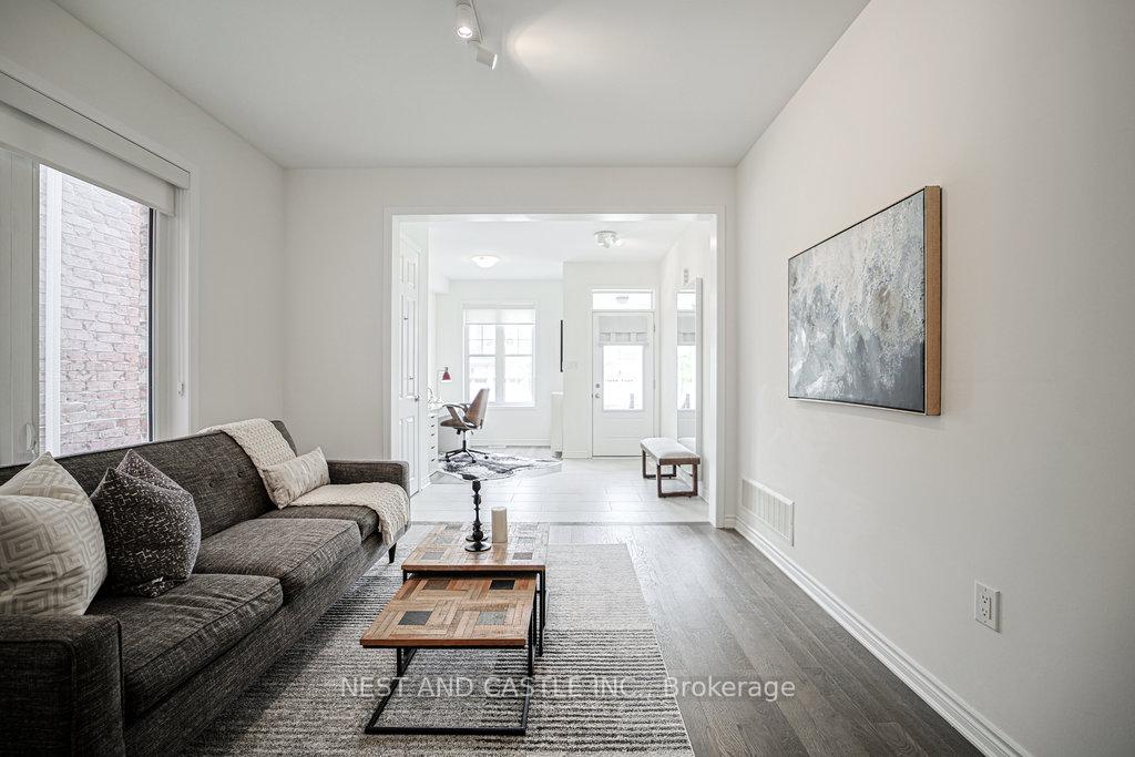Photo 5 of 1347 Rose way Avenue, Milton, Cobban — HOMEH
