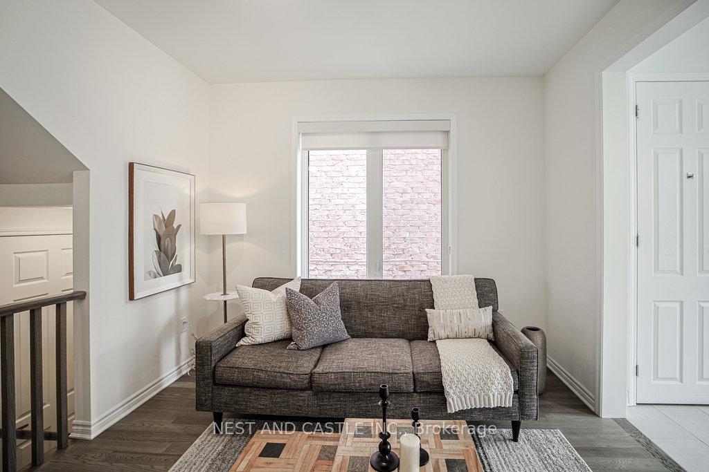 Photo 9 of 1347 Rose way Avenue, Milton, Cobban — HOMEH