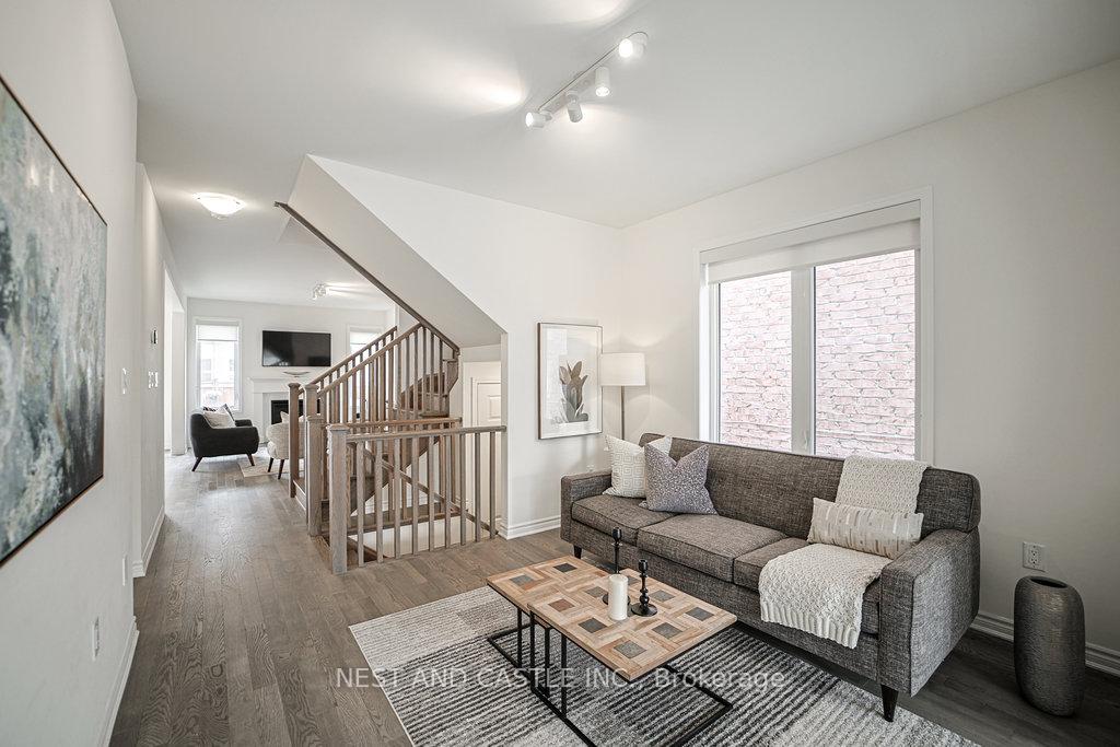 Photo 12 of 1347 Rose way Avenue, Milton, Cobban — HOMEH