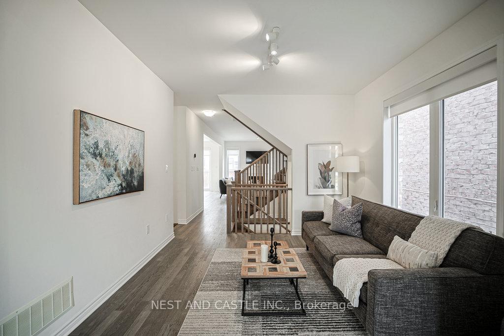 Photo 13 of 1347 Rose way Avenue, Milton, Cobban — HOMEH