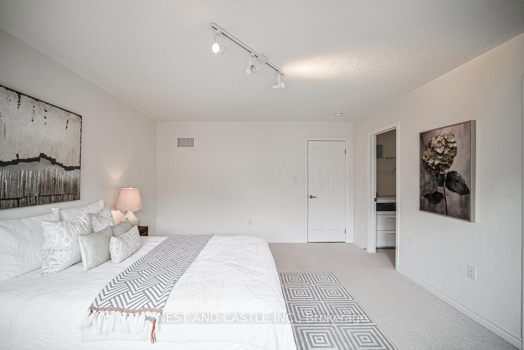 Photo 26 of 1347 Rose way Avenue, Milton, Cobban — HOMEH