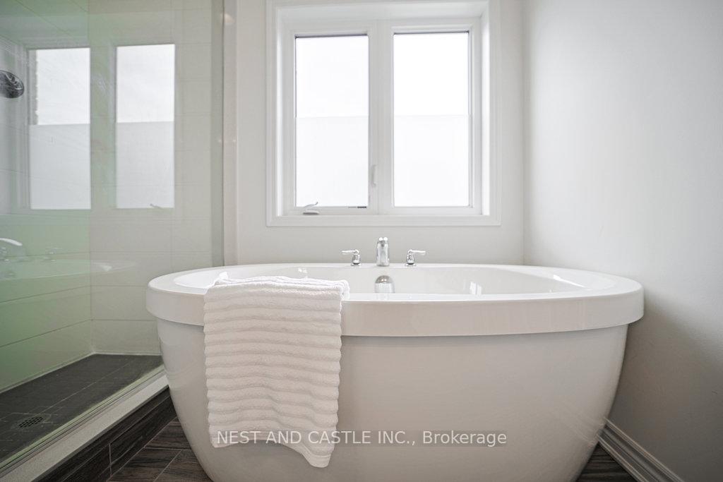 Photo 31 of 1347 Rose way Avenue, Milton, Cobban — HOMEH