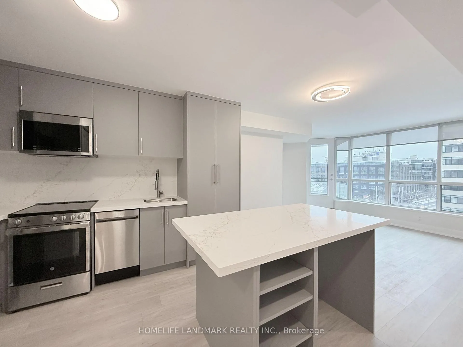 Photo 6 of Unit 727, 230 Queens Quay W, Toronto, Waterfront Communities — HOMEH