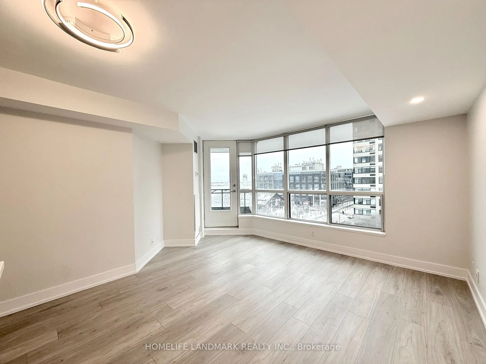 Photo 9 of Unit 727, 230 Queens Quay W, Toronto, Waterfront Communities — HOMEH