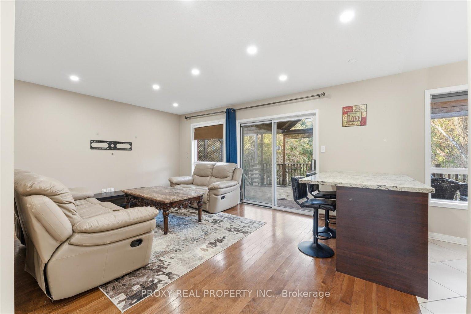 Photo 10 of 2360 Clearside Court, Pickering, Brock Ridge — HOMEH