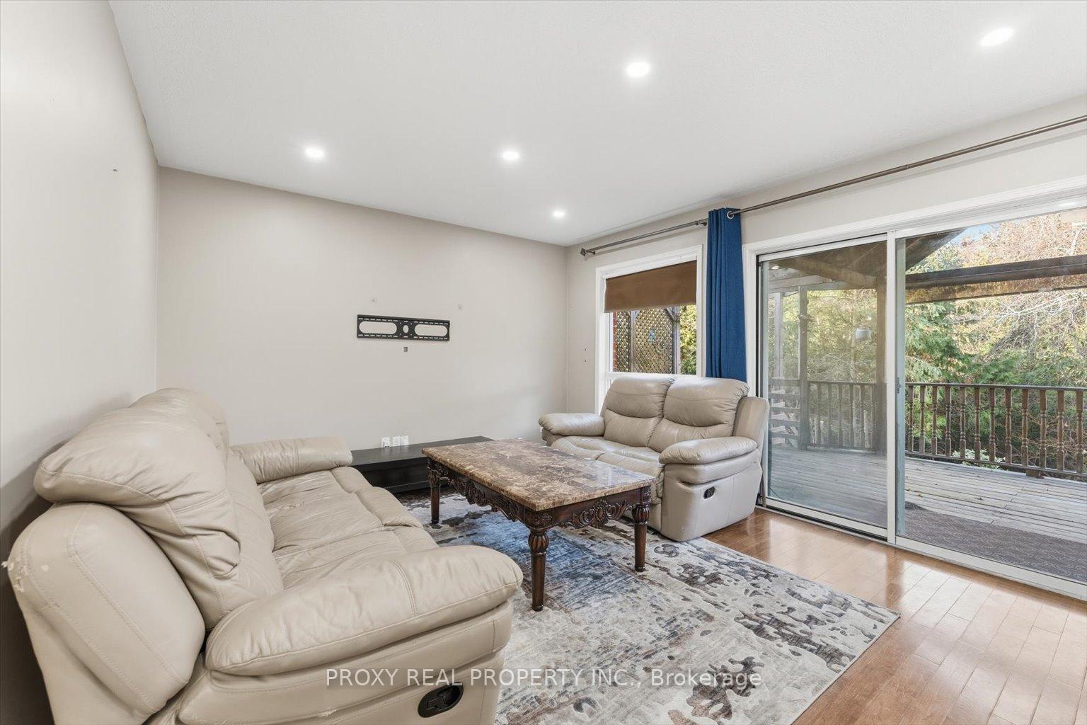 Photo 11 of 2360 Clearside Court, Pickering, Brock Ridge — HOMEH