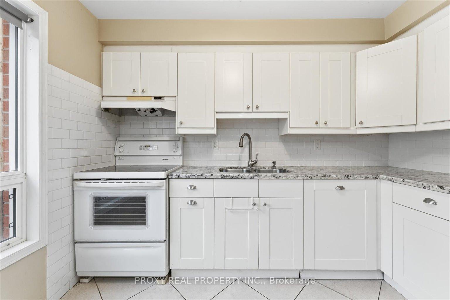 Photo 18 of 2360 Clearside Court, Pickering, Brock Ridge — HOMEH
