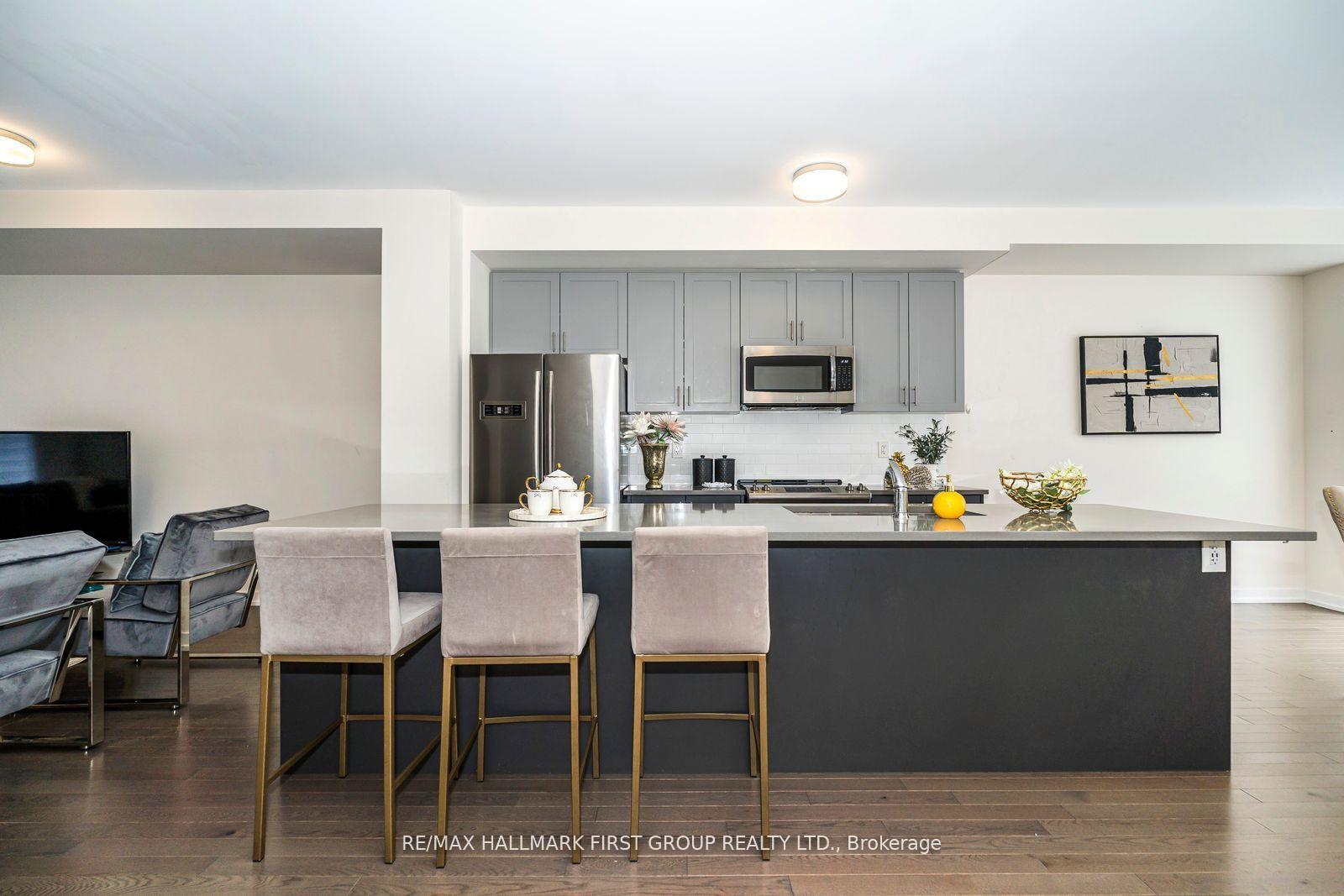 Photo 10 of 2519 Castlegate Crossing, Pickering, Duffin Heights — HOMEH