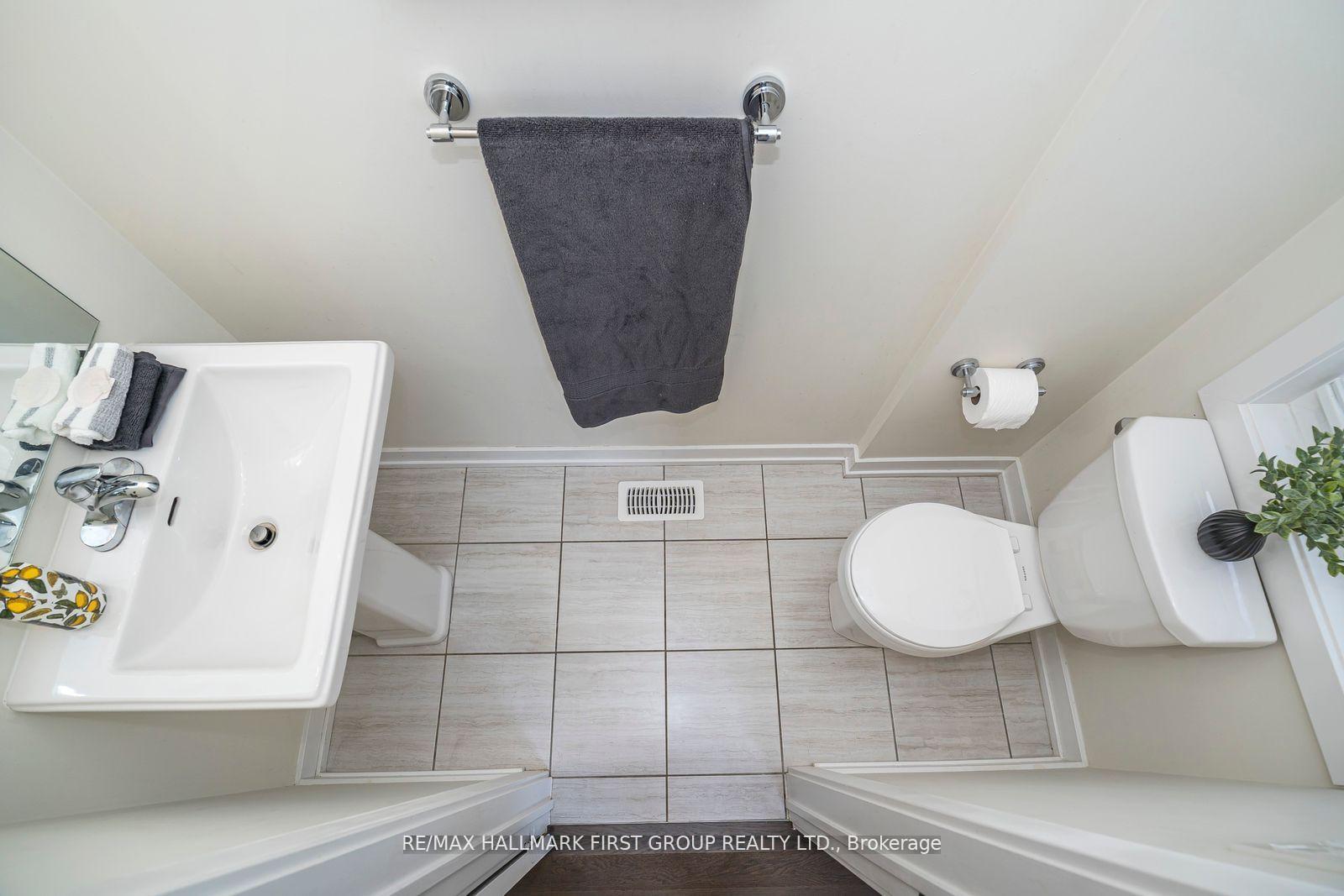 Photo 18 of 2519 Castlegate Crossing, Pickering, Duffin Heights — HOMEH