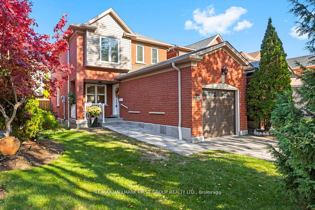 Photo 1 of 122 Thicket Crescent, Pickering, Highbush — HOMEH