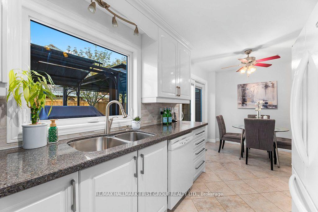 Photo 15 of 122 Thicket Crescent, Pickering, Highbush — HOMEH