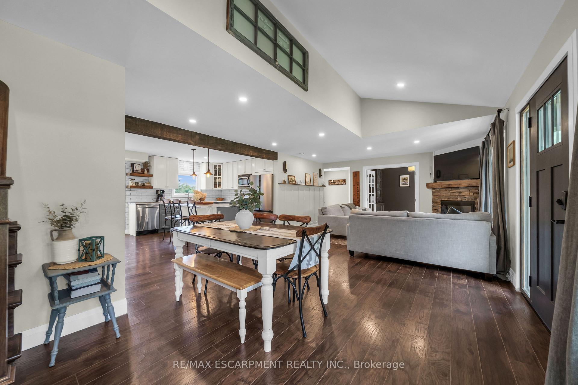 Photo 5 of 1793 Balfour Street, Pelham, North Pelham — HOMEH