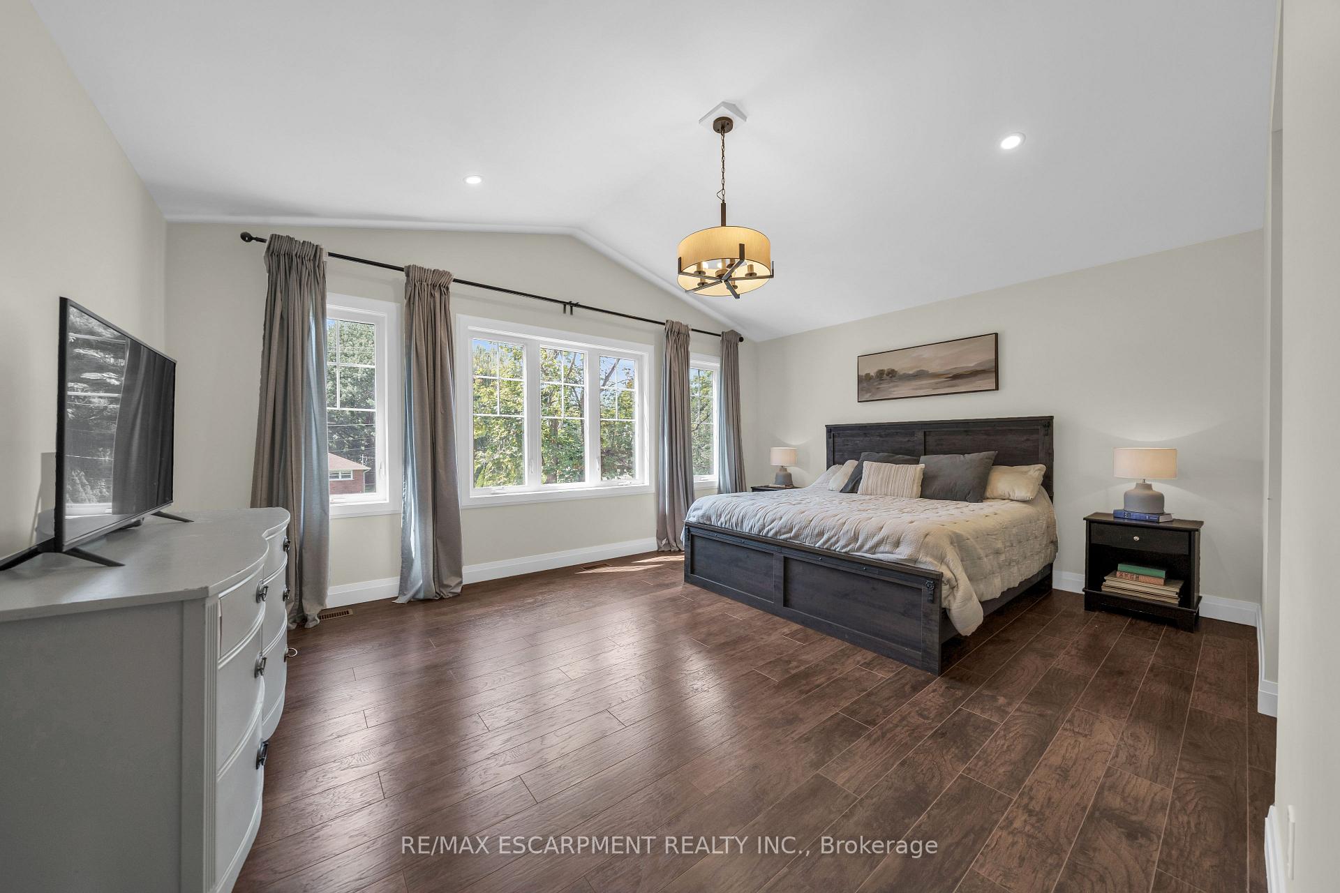 Photo 21 of 1793 Balfour Street, Pelham, North Pelham — HOMEH