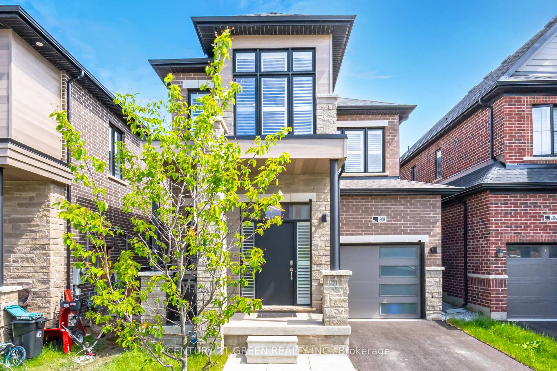 Photo 1 of 608 Leatherleaf Landing, Milton, Cobban — HOMEH