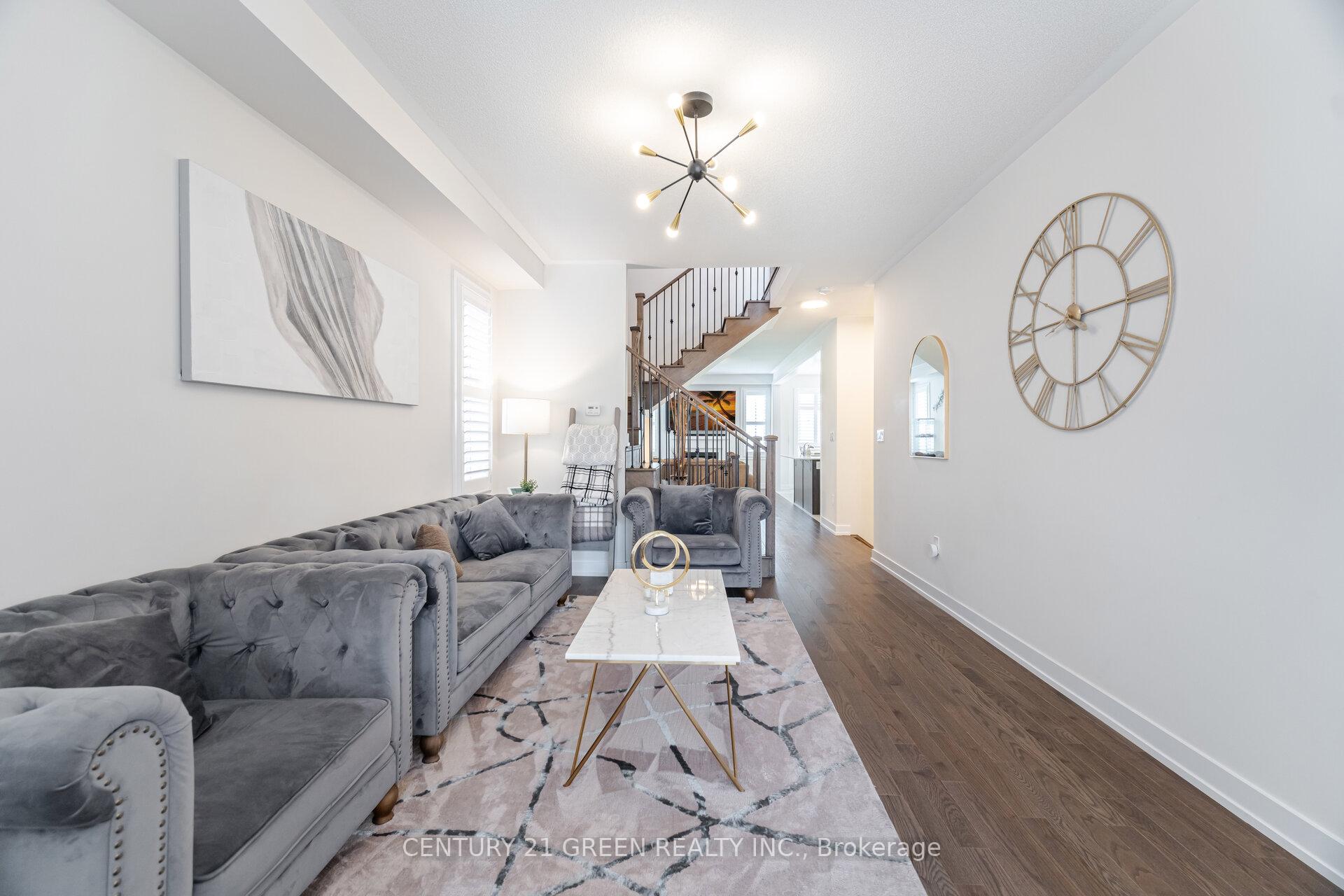 Photo 4 of 608 Leatherleaf Landing, Milton, Cobban — HOMEH