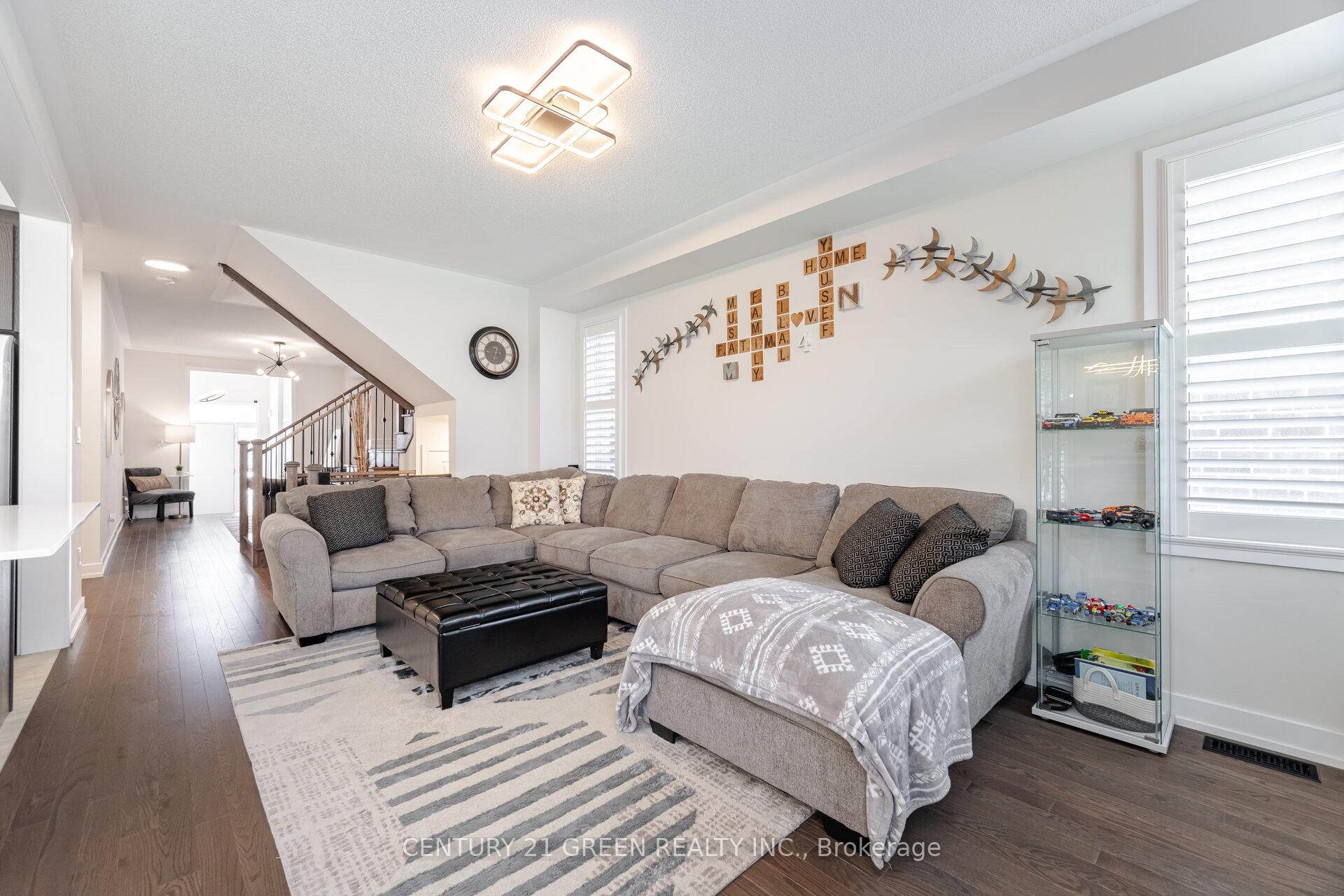 Photo 35 of 608 Leatherleaf Landing, Milton, Cobban — HOMEH