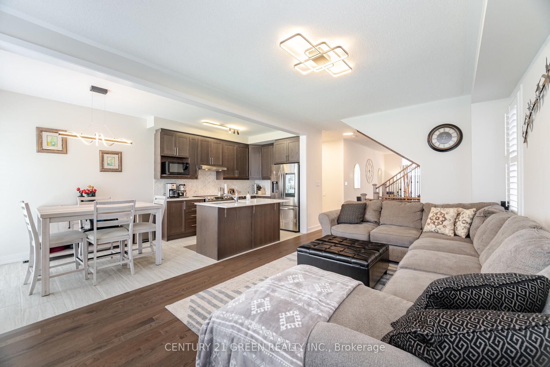 Photo 29 of 608 Leatherleaf Landing, Milton, Cobban — HOMEH